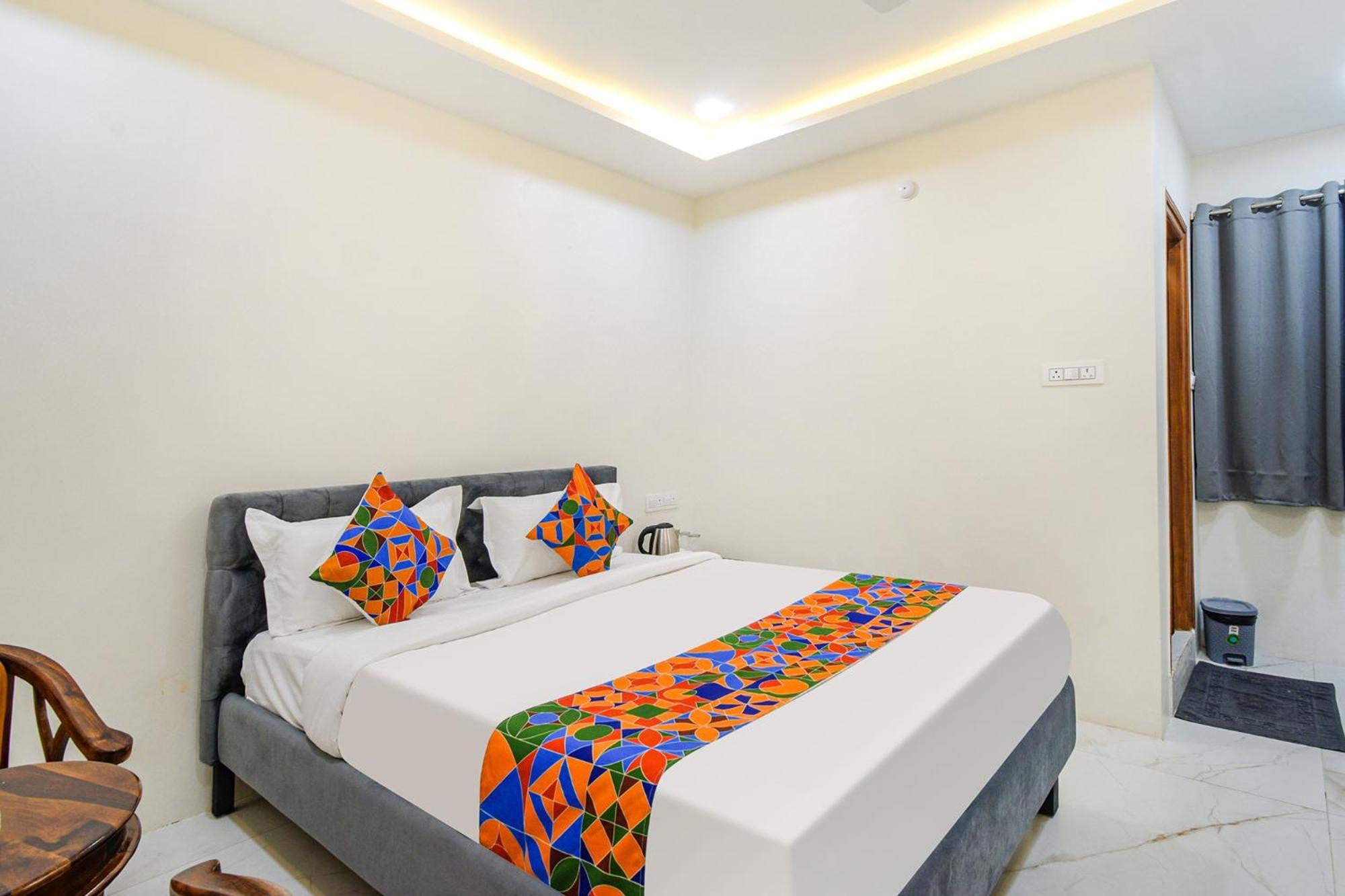 Fabhotel Ssr Ikon Suites - Nr Hyderabad Central University, Kondapur Exterior foto