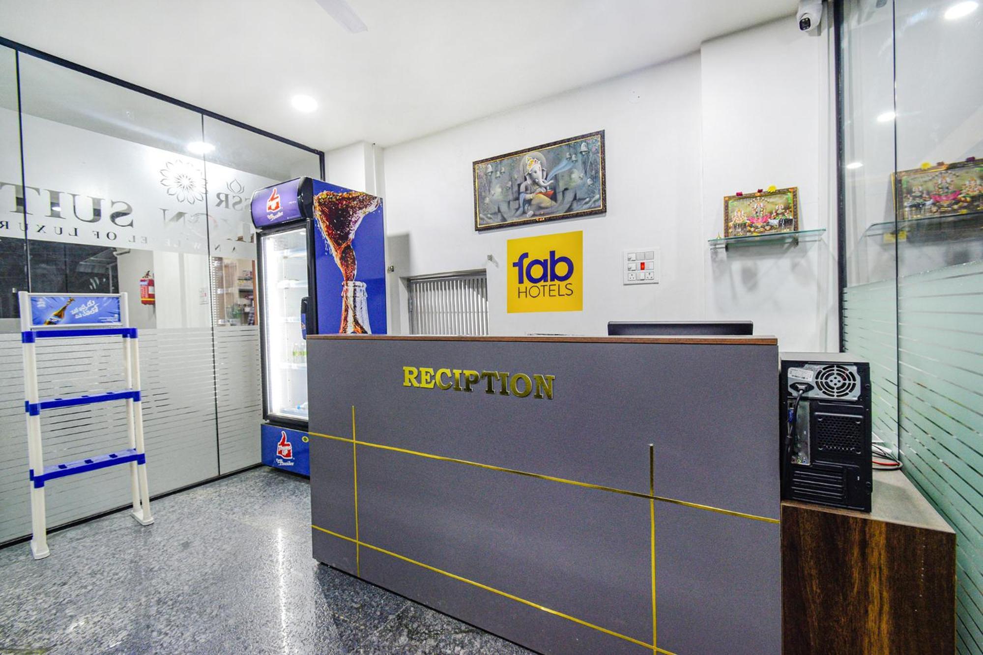 Fabhotel Ssr Ikon Suites - Nr Hyderabad Central University, Kondapur Exterior foto