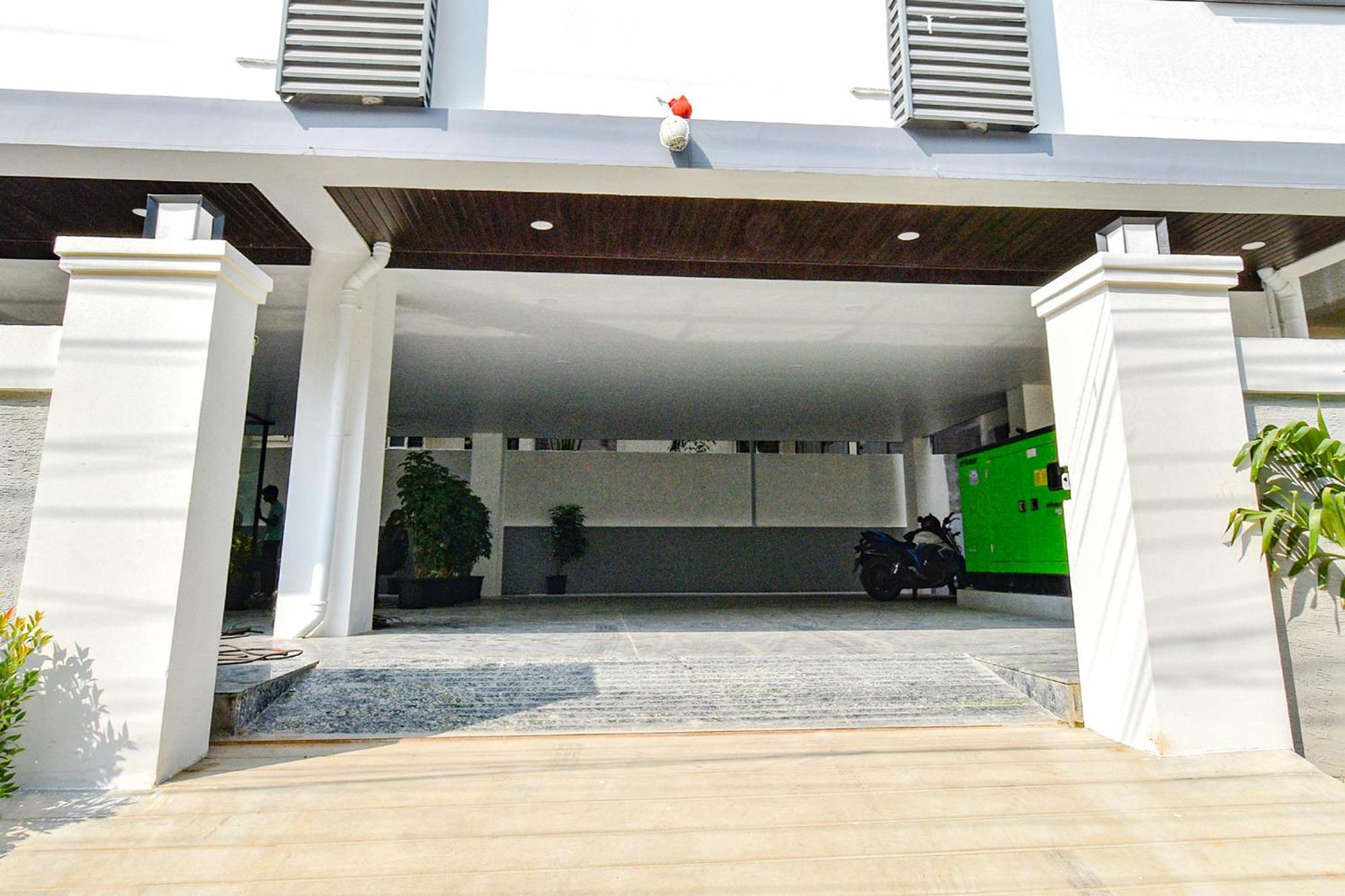 Fabhotel Ssr Ikon Suites - Nr Hyderabad Central University, Kondapur Exterior foto